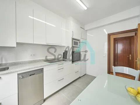 Piso de 84 m² en Oviedo