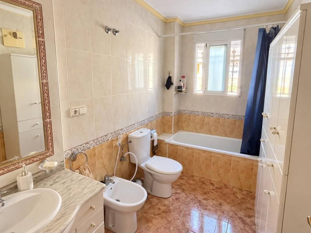 Pis de 90 m² a Oriola