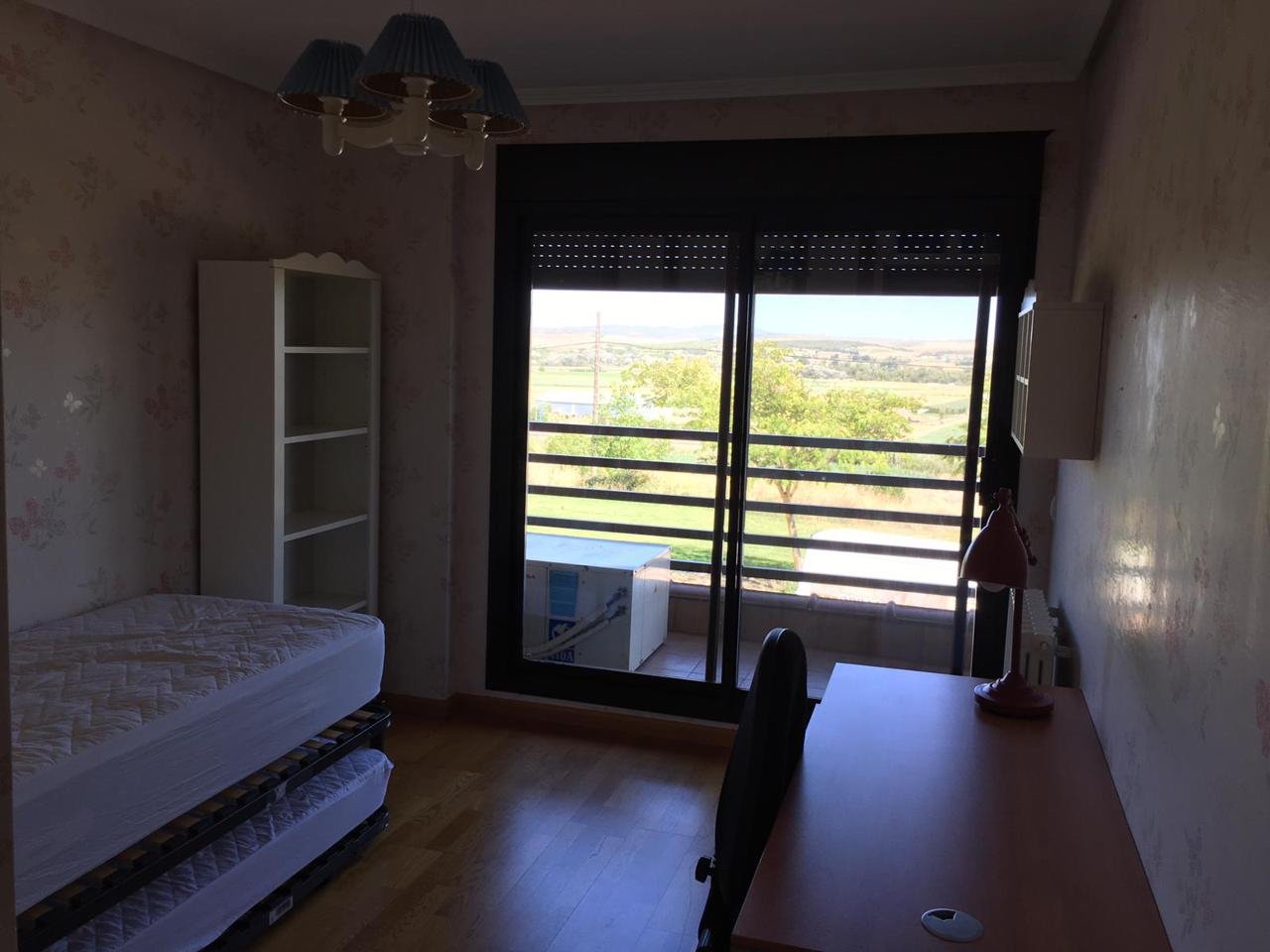 Casa de 437 m² en Villanueva de Gállego
