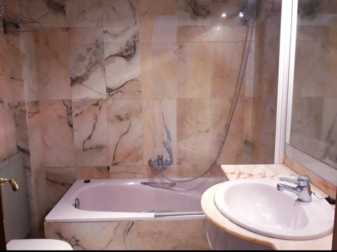 Комната 90 м², Саламанке