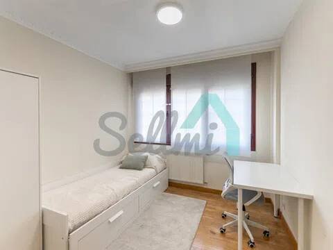 Piso de 66 m² en Oviedo