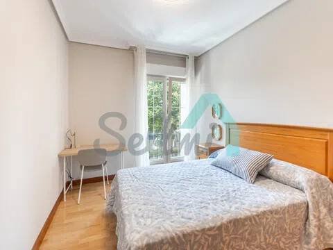 Piso de 104 m² en Oviedo