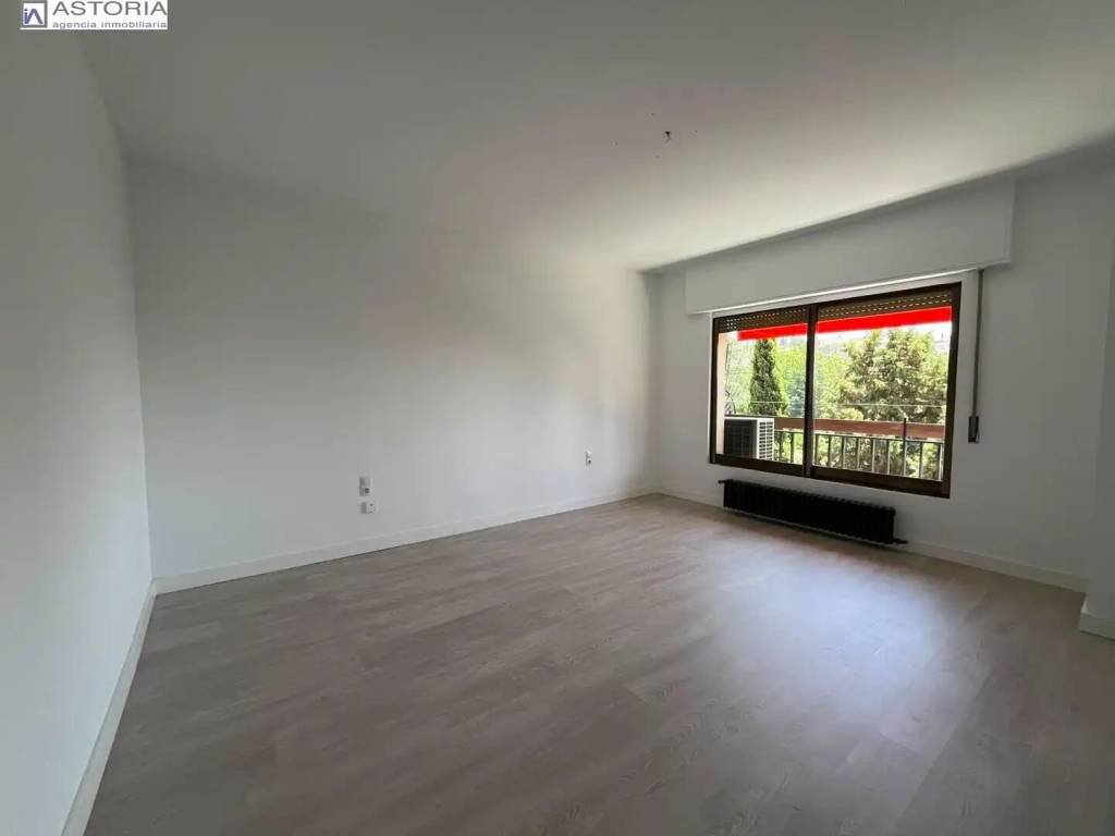 Piso de 175 m² en Granada