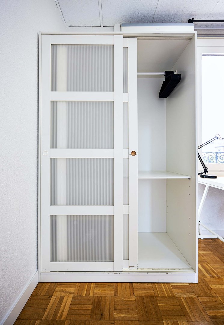 Room for rent, Madrid