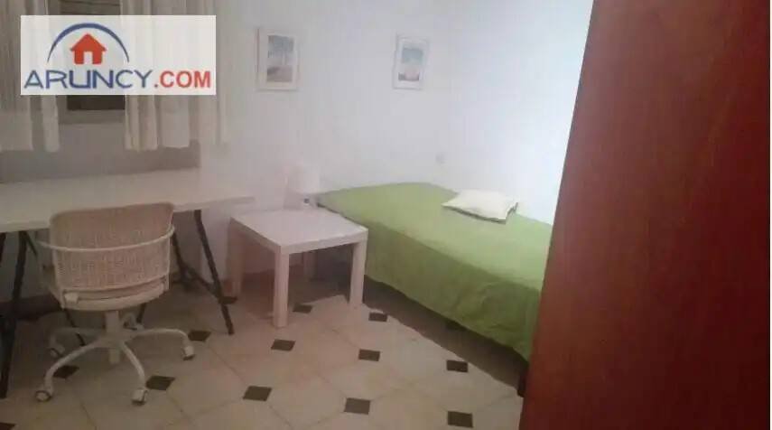 Piso de 85 m² en Sevilla