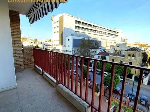 Piso de 105 m² en Sevilla