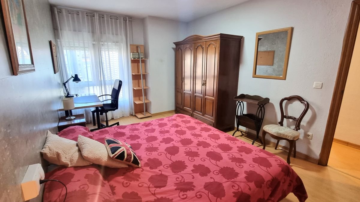 Piso de 95 m² en Oviedo