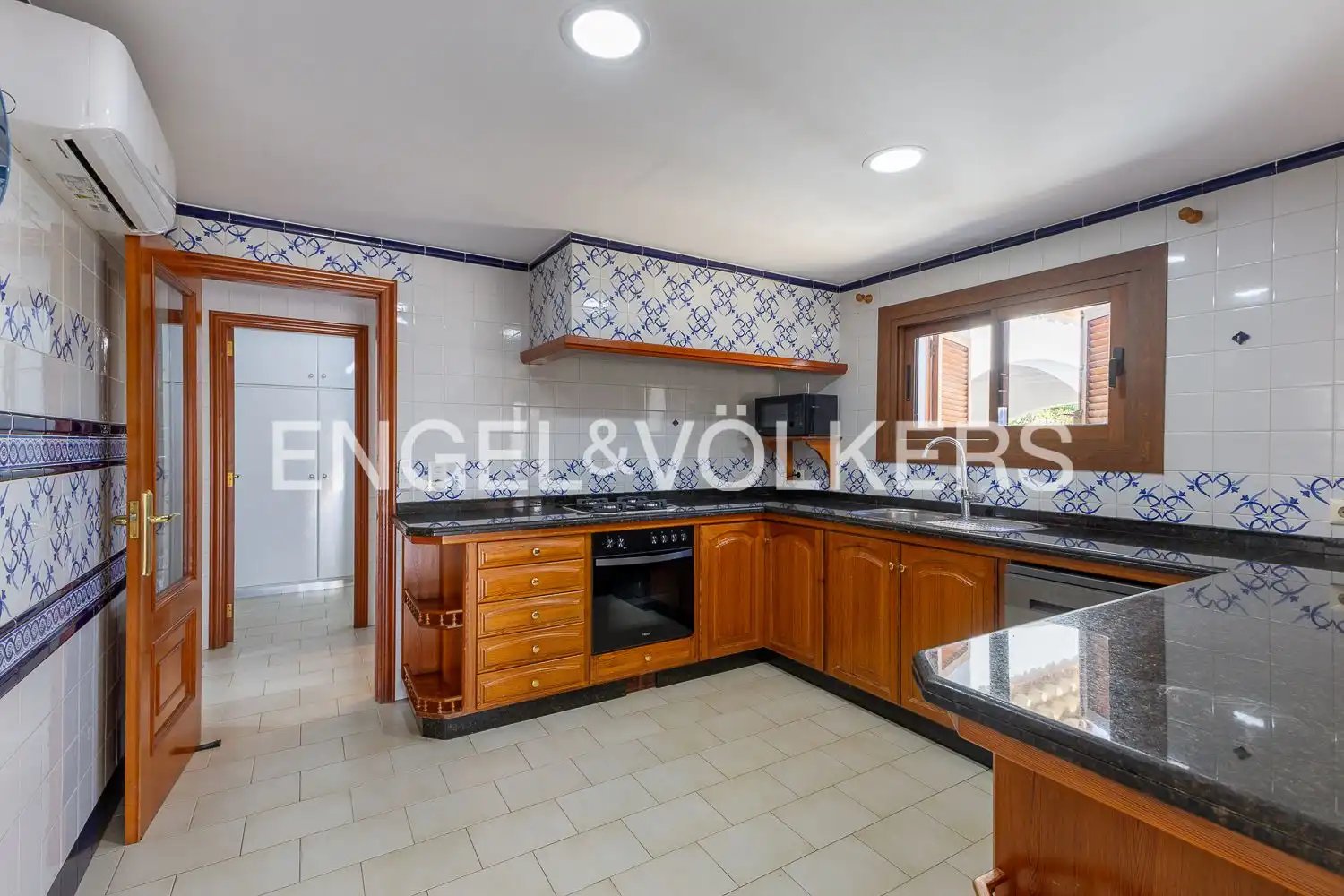Квартира 350 м² в Pedreguer