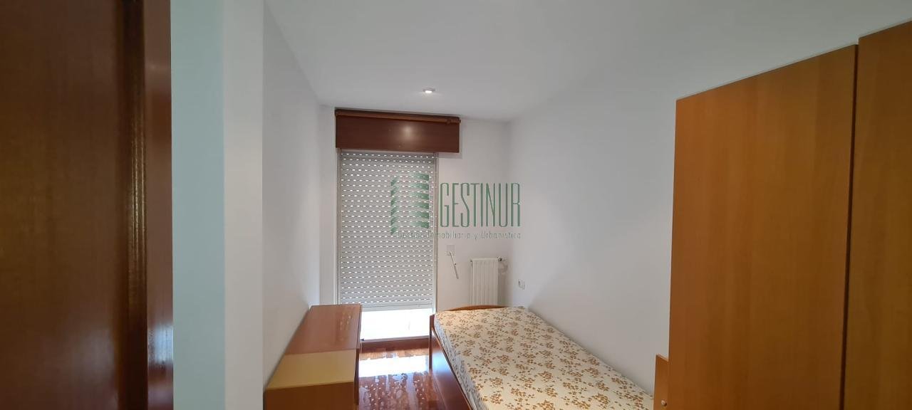 Piso de 90 m² en Santiago de Compostela