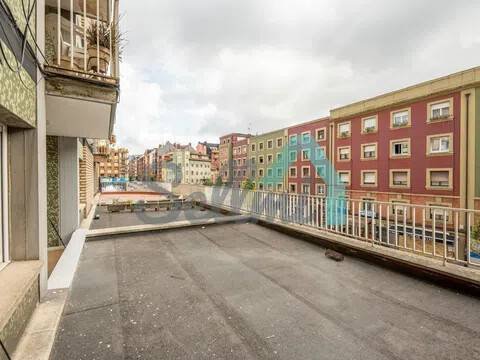 Piso de 101 m² en Oviedo