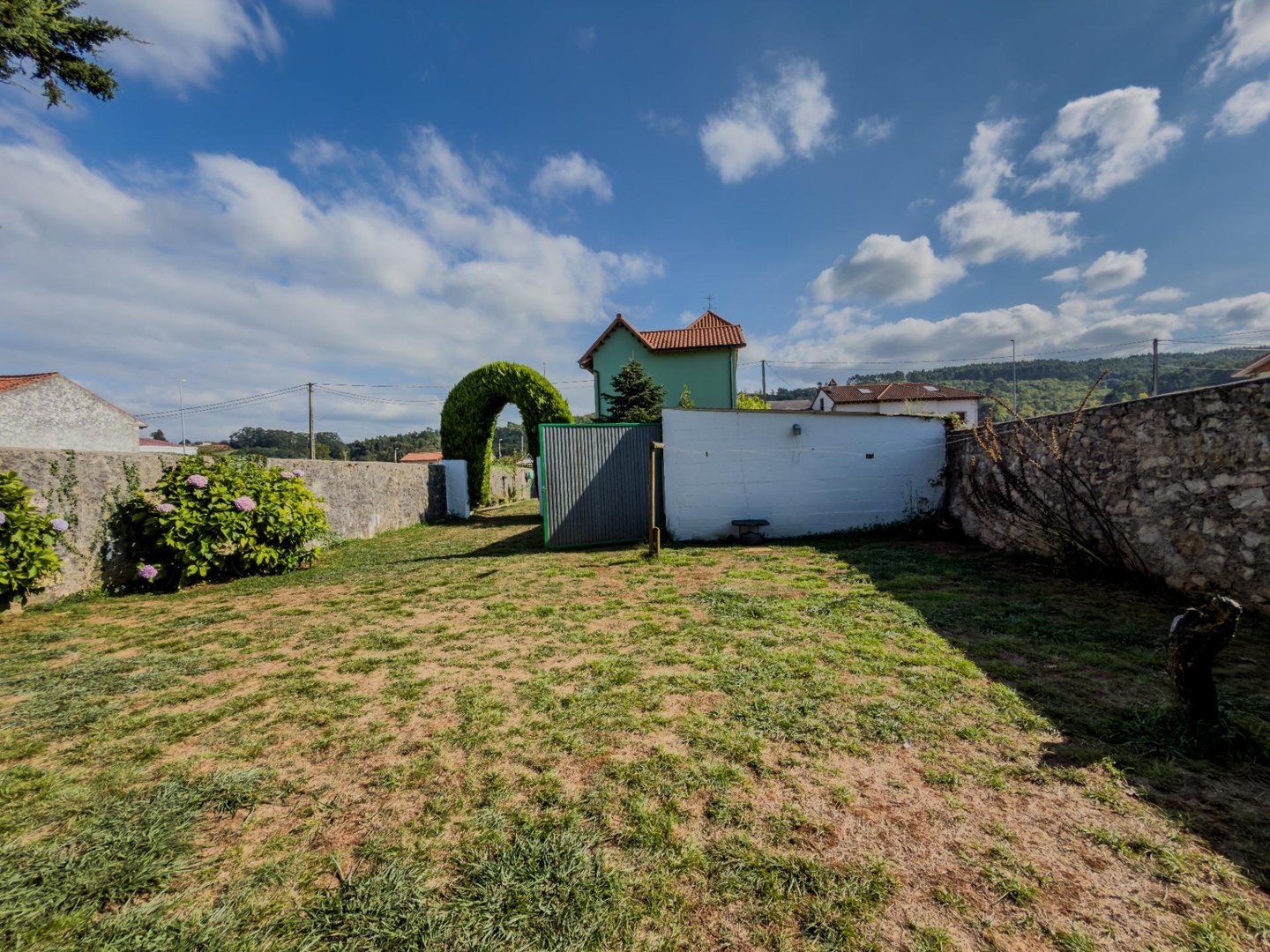 Casa de 226 m² a Camargo