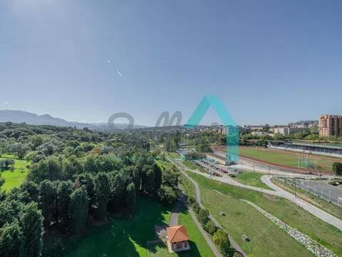Piso de 87 m² en Oviedo