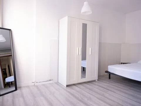 Habitación 140 m², Lérida