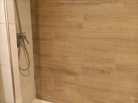 Habitación 240 m², La Almunia de Doña Godina