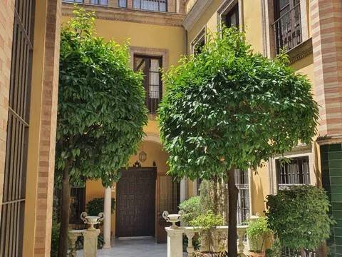 Piso de 160 m² en Sevilla