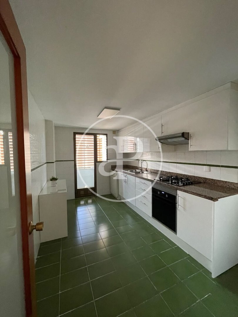 Wohnung 112 m² in Valencia