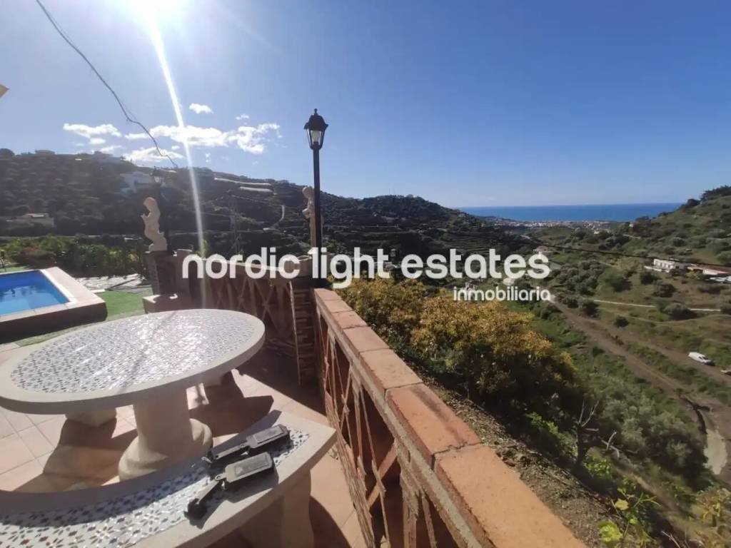 Casa de 90 m² en Torrox