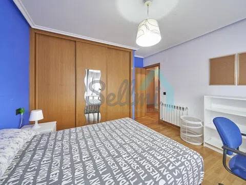 Piso de 132 m² en Oviedo
