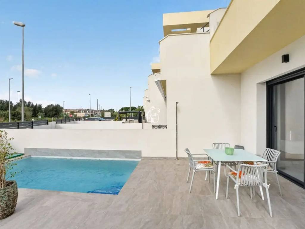 Casa de 130 m² en Rojales