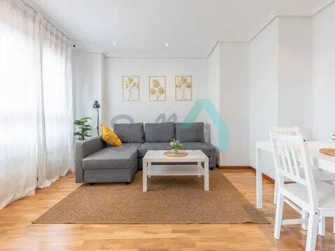 Piso de 80 m² en Oviedo
