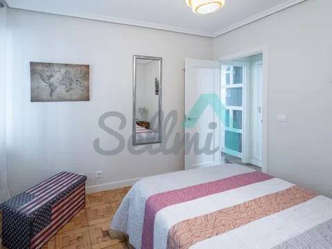 Piso de 49 m² en Oviedo