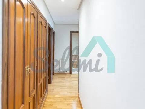 Piso de 132 m² en Oviedo