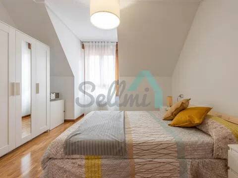 Piso de 80 m² en Oviedo