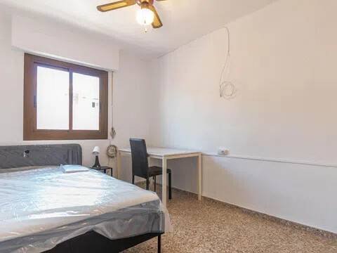 Habitación 150 m², Elda