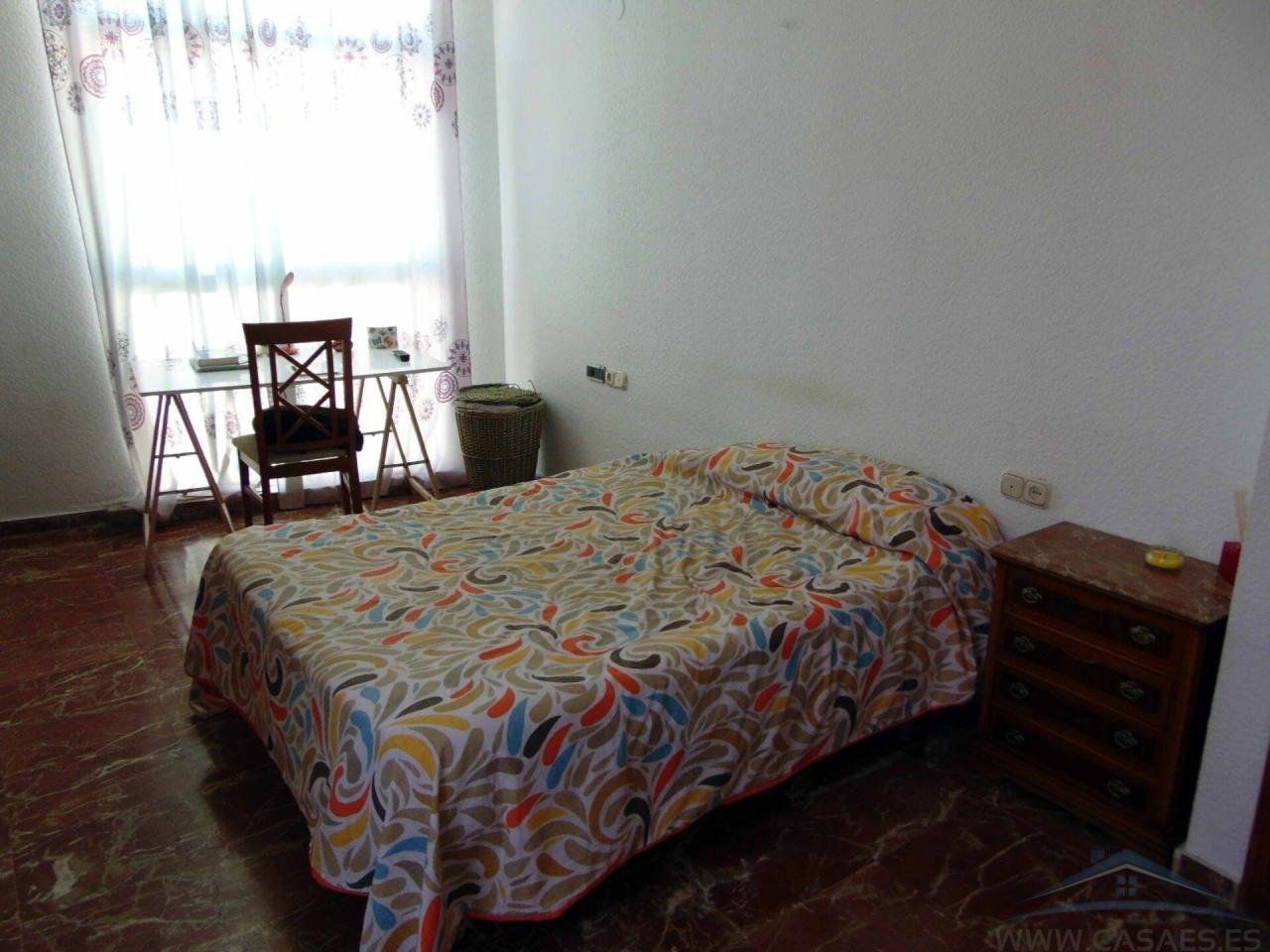 Habitació 15 m², Almeria