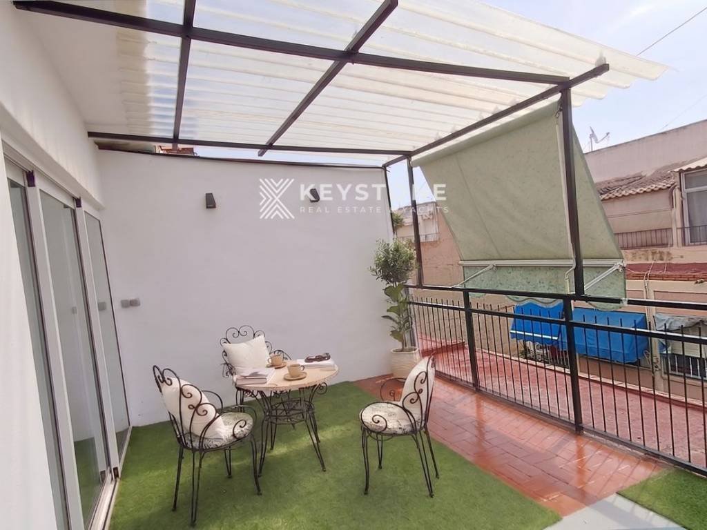 Wohnung 87 m² in Alicante