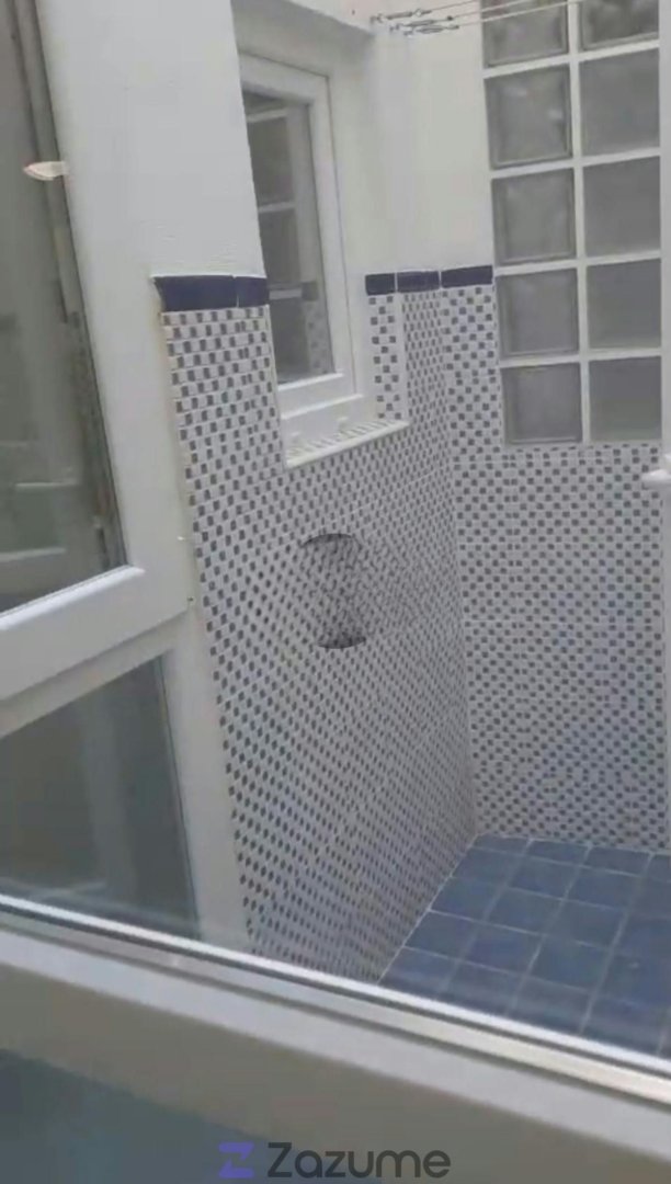Piso de 90 m² en Linares