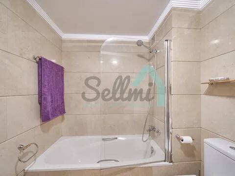 Piso de 83 m² en Oviedo