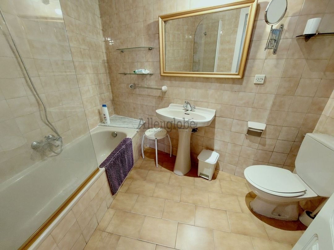 Piso de 99 m² en Oviedo