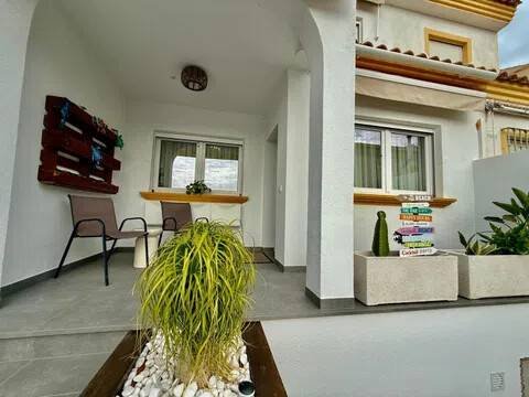 Casa de 98 m² en Orihuela