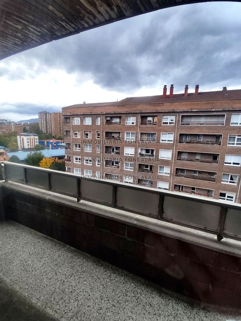 Piso de 95 m² en Oviedo