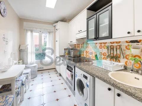 Piso de 80 m² en Oviedo