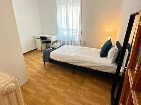 Chambre à louer, Ávila