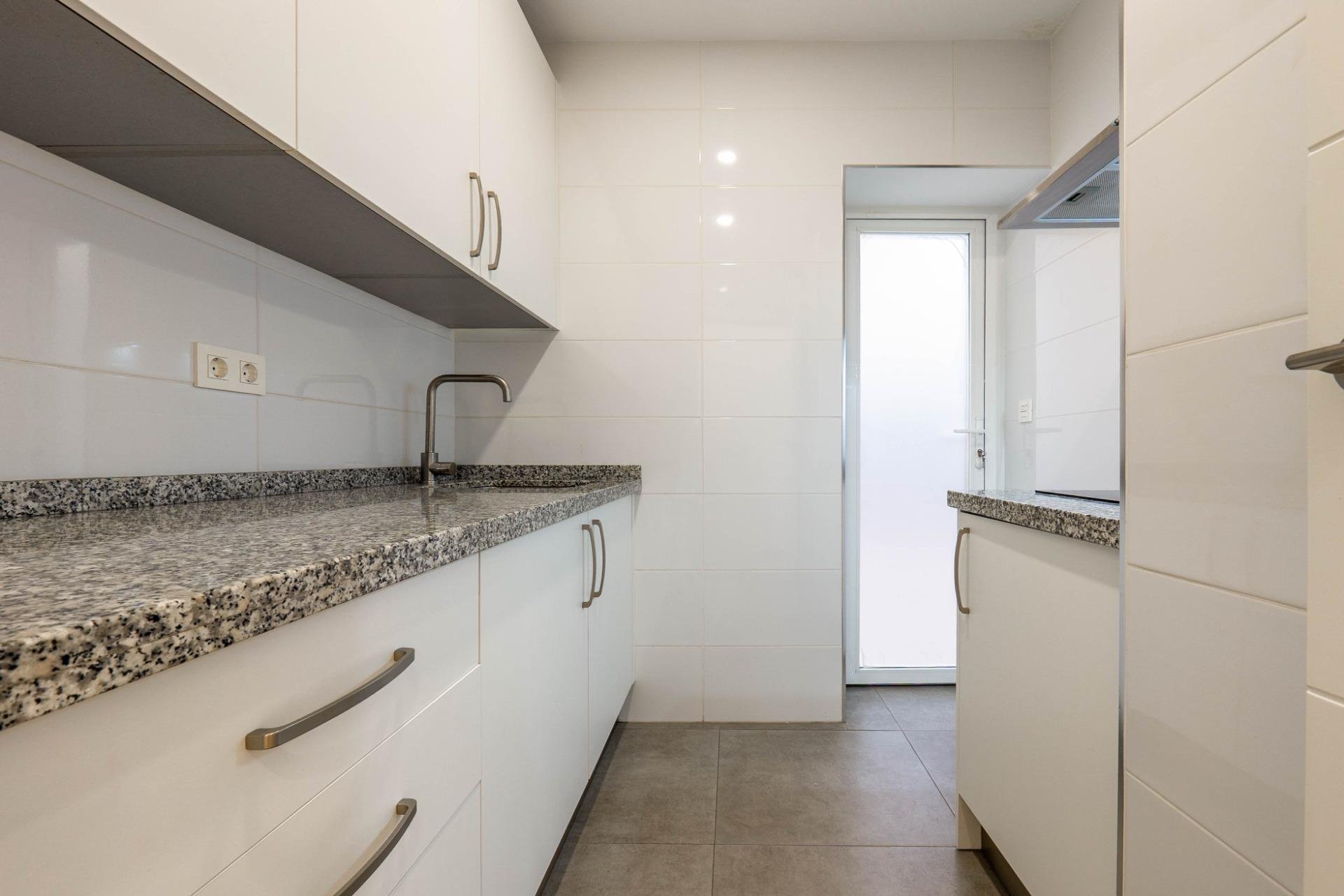 Piso de 84 m² en Granada