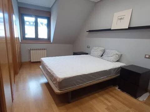 Piso de 93 m² en Oviedo