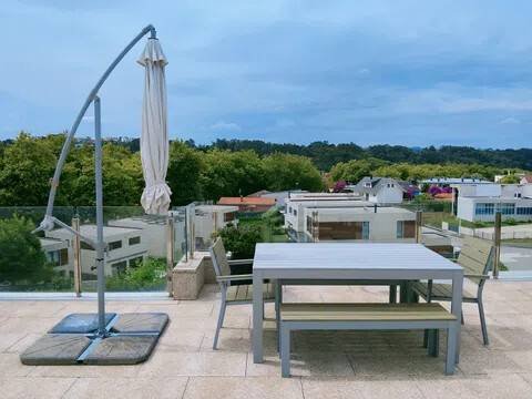 Wohnung 96 m² in Oleiros