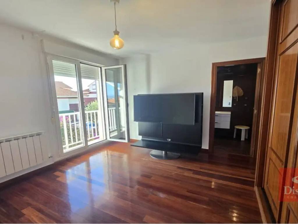 Haus 136 m² in Santander