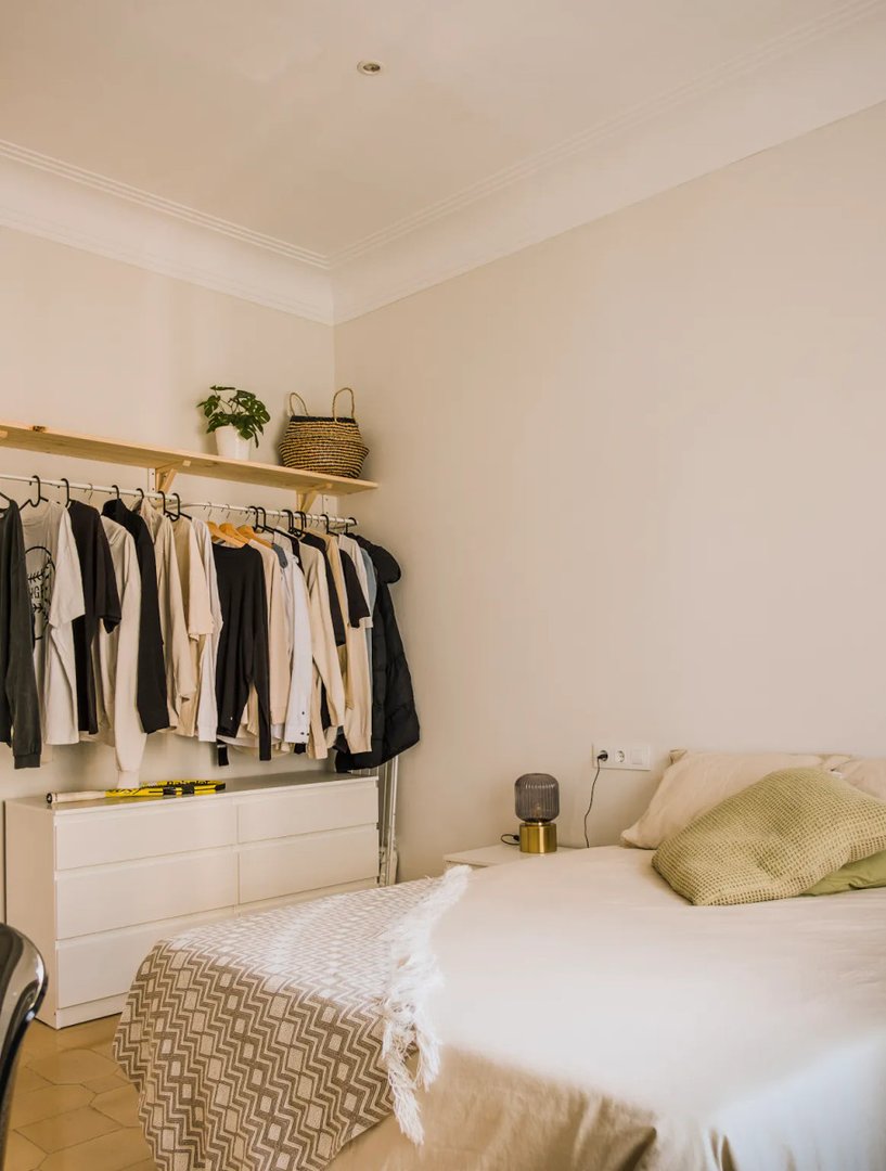 Room for rent, Barcelona