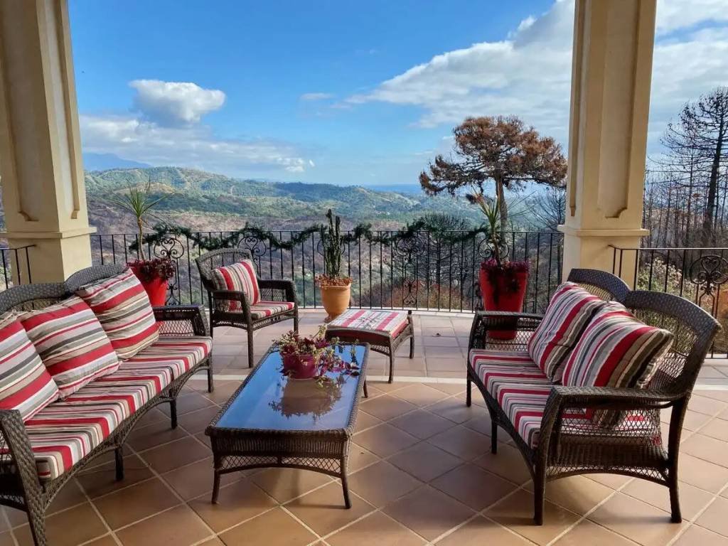 Casa de 800 m² en Estepona