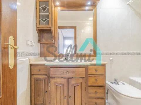 Pis de 83 m² a Oviedo
