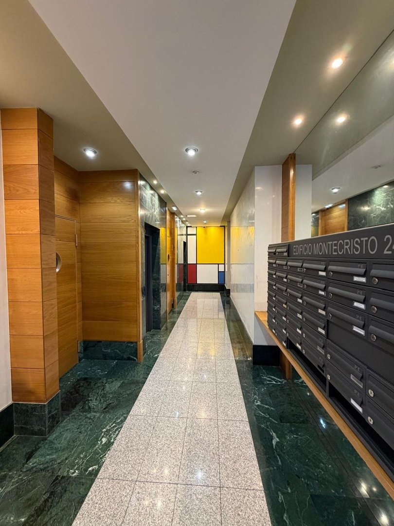 Flat 86 m² in Oviedo