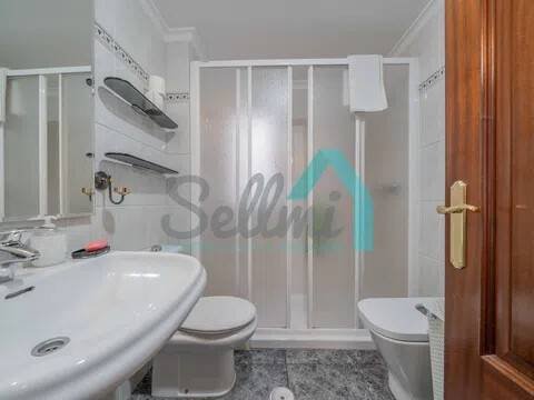 Piso de 90 m² en Oviedo