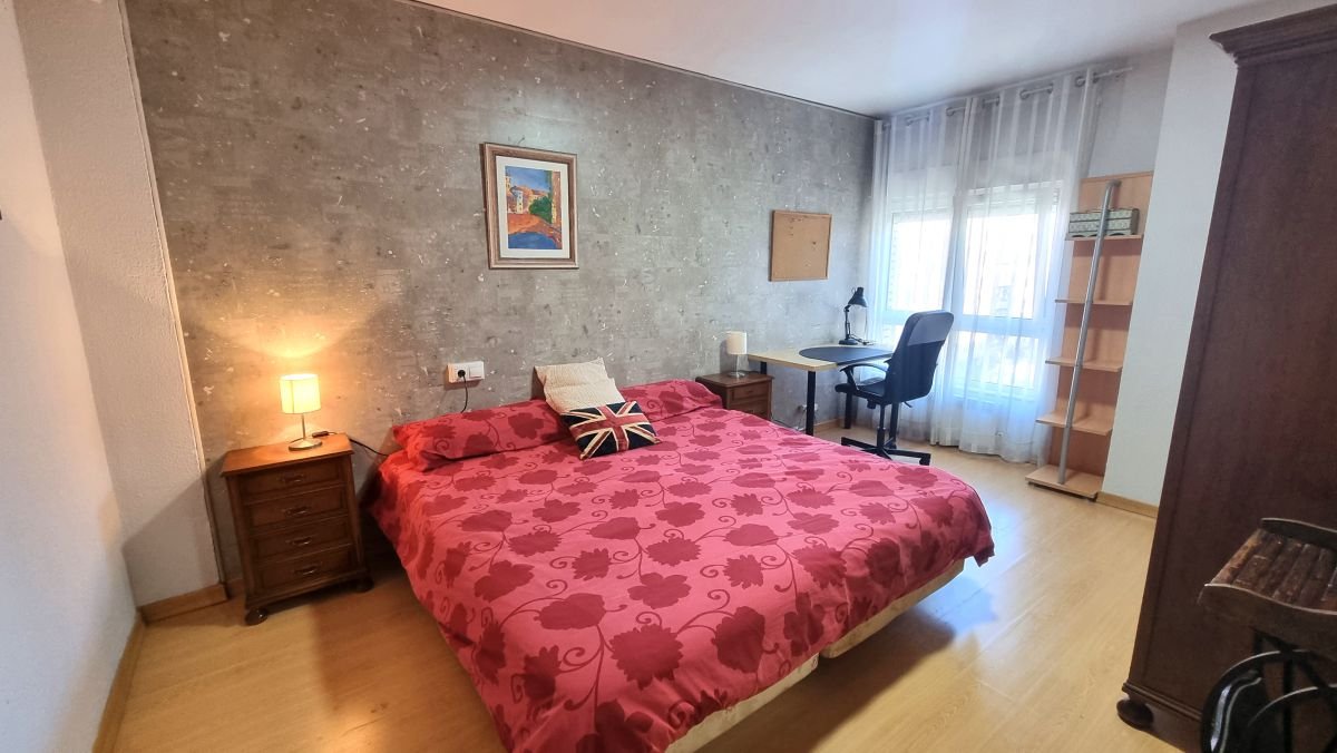 Piso de 95 m² en Oviedo