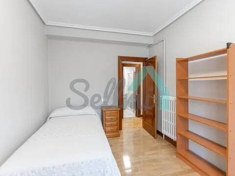 Piso de 104 m² en Oviedo