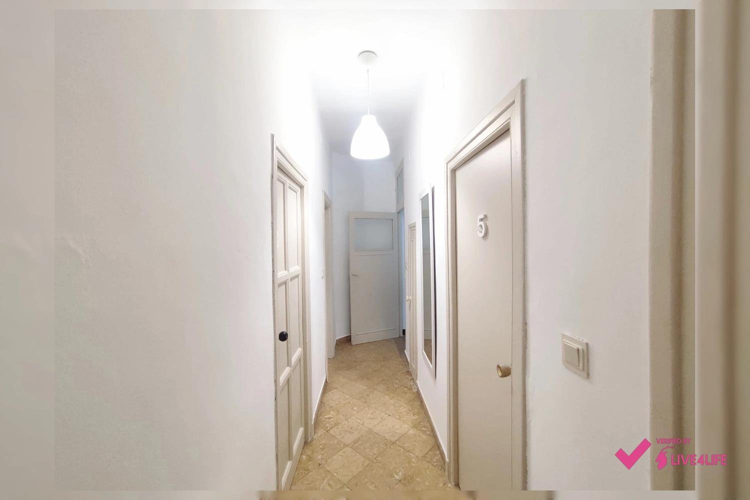 Habitación 310 m², Granada