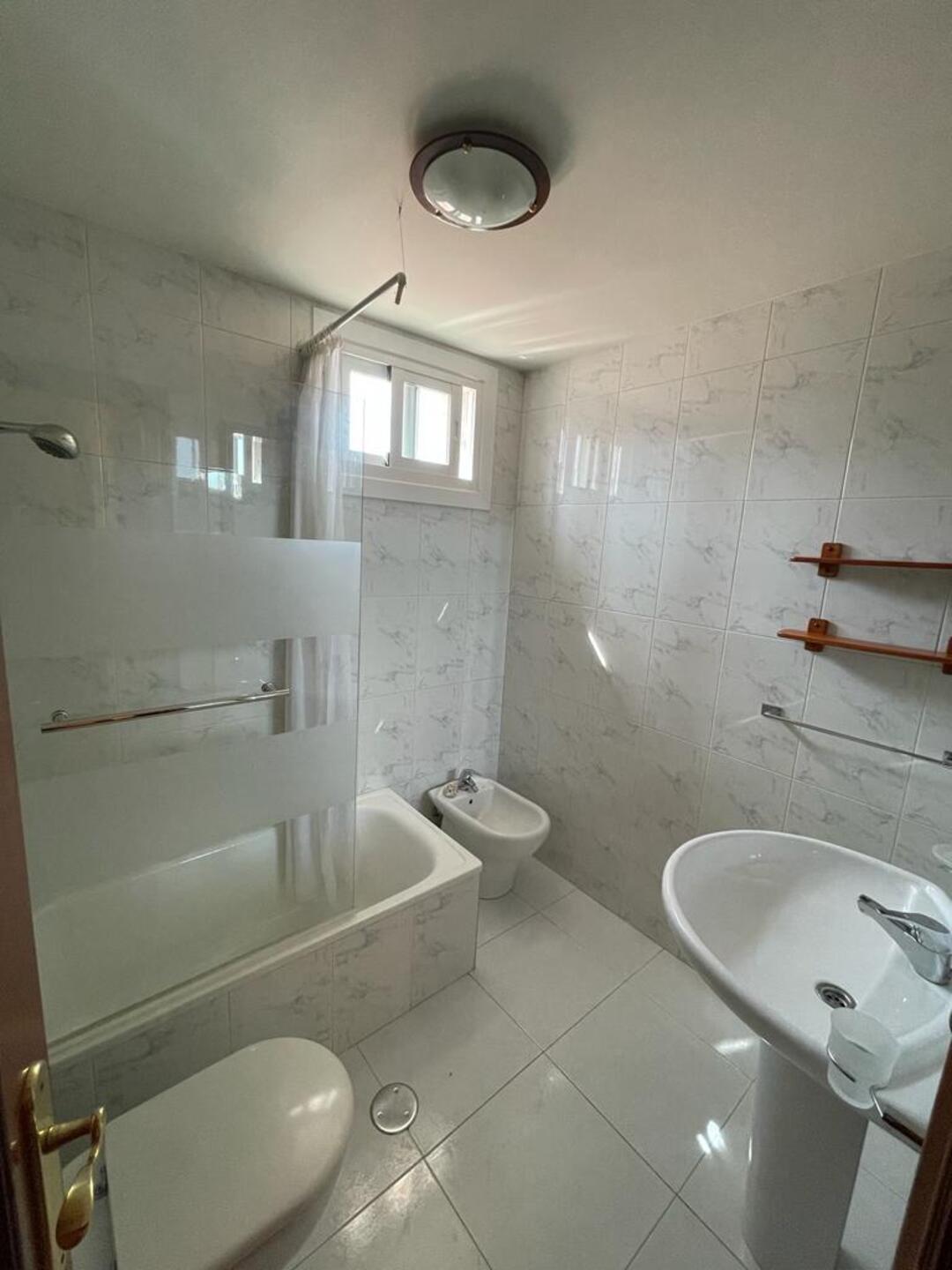 Piso de 80 m² en Poio